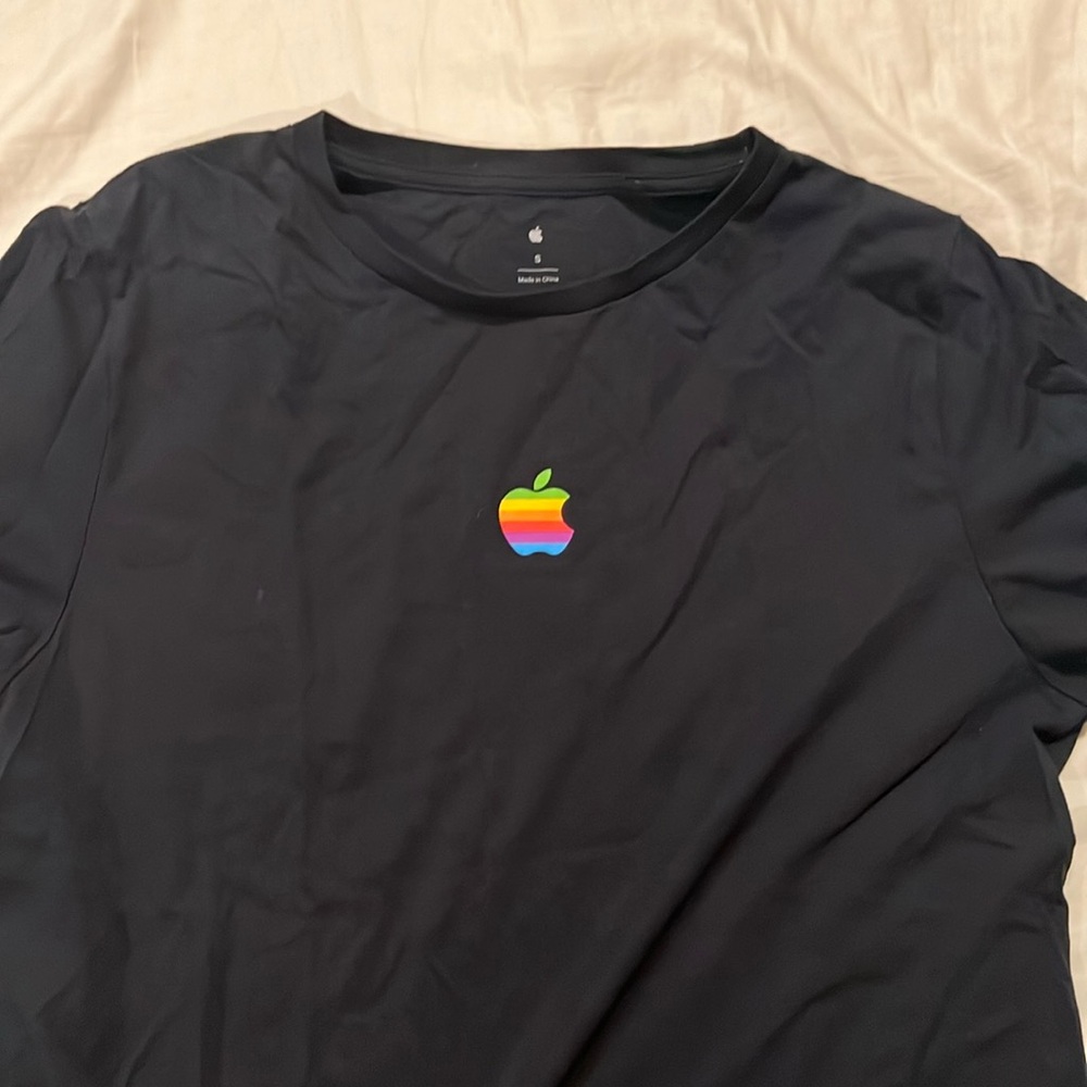 Apple Logo T-Shirt, Size Small